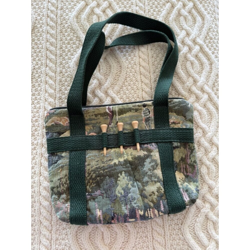 Designs by Dee Dee Tapestry Golf Purse with 3 Tees